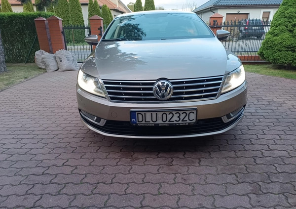 Volkswagen Passat cena 40900 przebieg: 230000, rok produkcji 2015 z Lubin małe 497